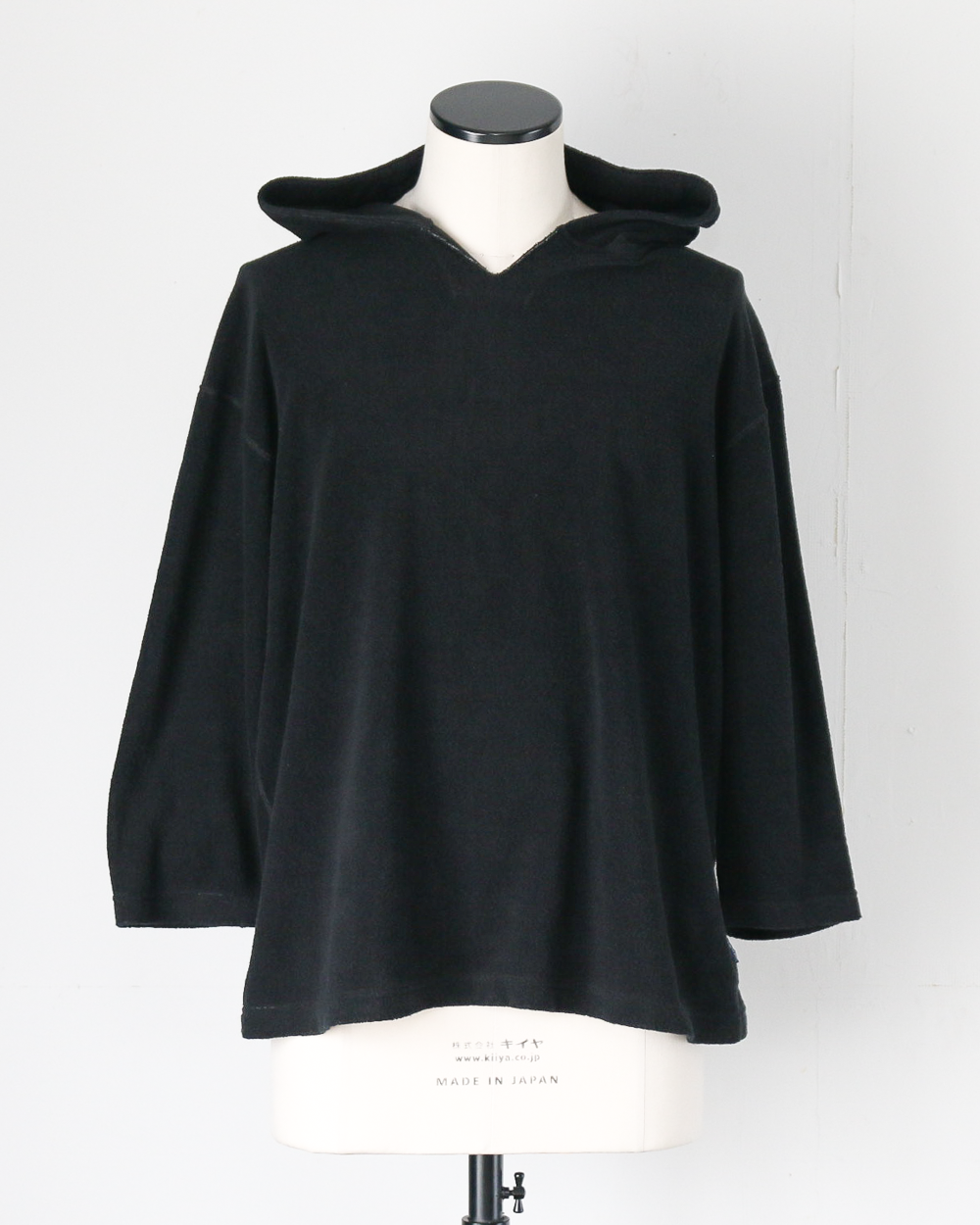 TURN ME ON ターンミーオン Raffi Pile 3/4-Sleeve Skipper Hoodie Black