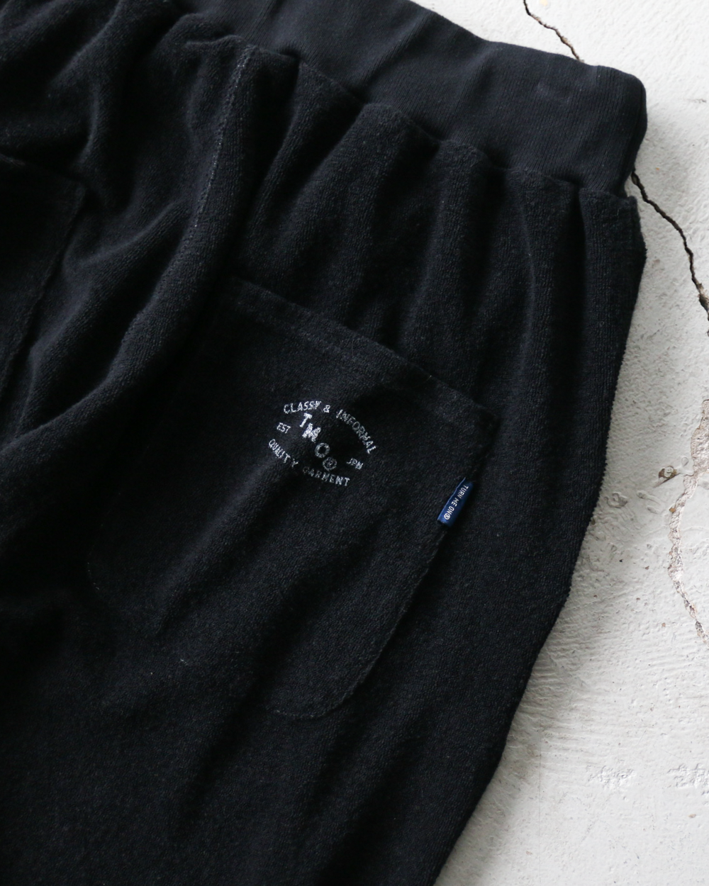 TURN ME ON ターンミーオン Raffi Pile W knee Easy Pants Black