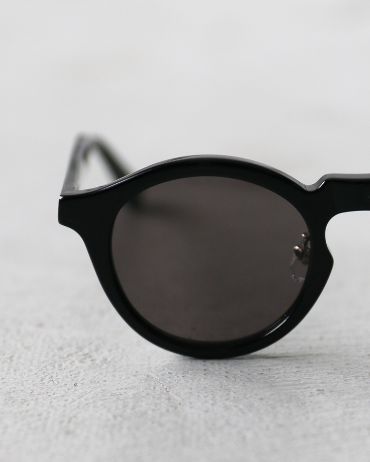 OWN EYEWEAR  