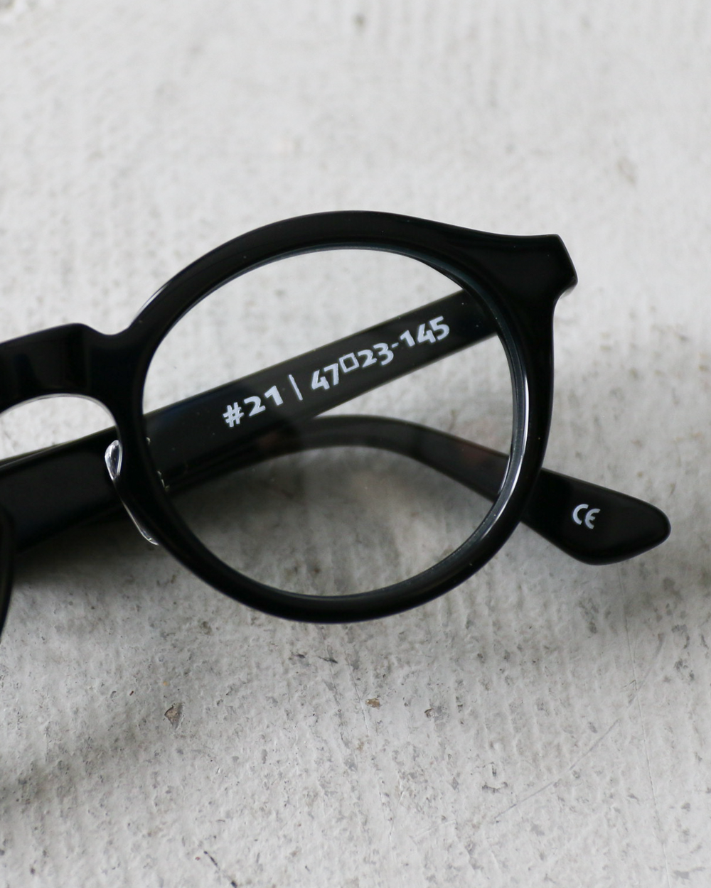 OWN EYEWEAR  