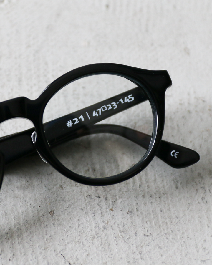 OWN EYEWEAR  