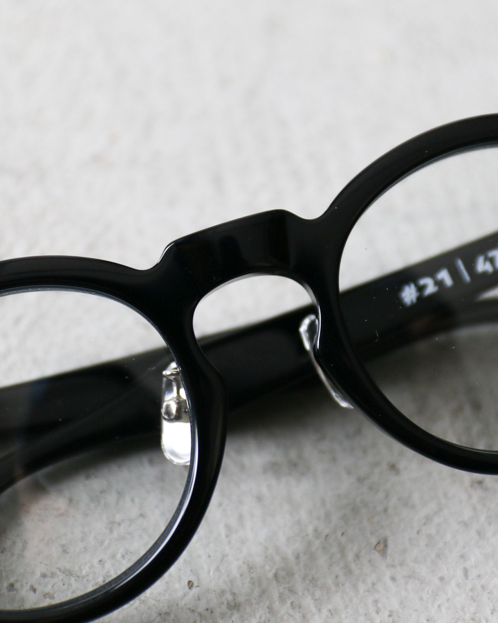 OWN EYEWEAR  