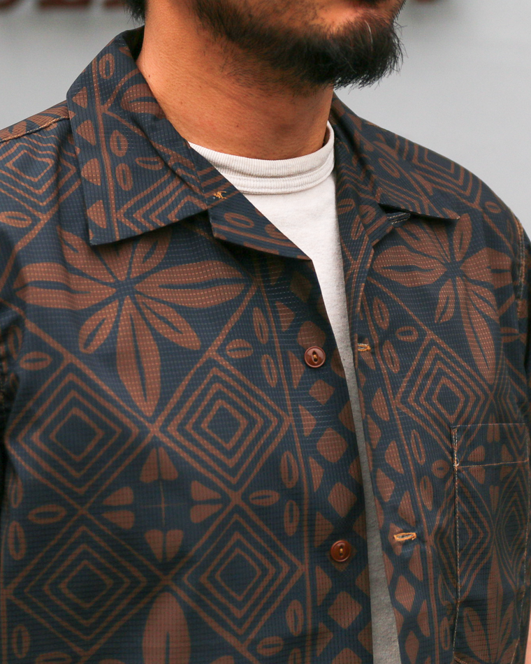 CORONA CS097 - FRENCH CAFE SHIRT S/S / Charcoal Grey × Brown