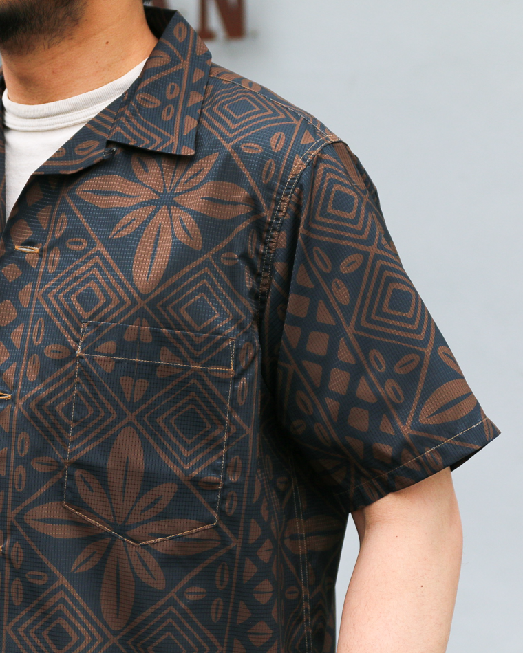 CORONA CS097 - FRENCH CAFE SHIRT S/S / Charcoal Grey × Brown