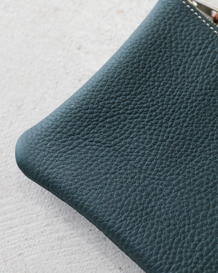 ITUAIS イトゥアイス TAURILLON LAGUN LEATHER POUCH Green