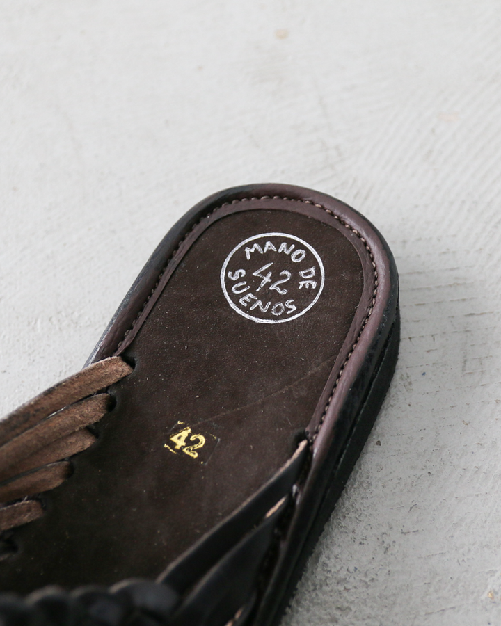 MANO DE SUENOS Leather Mesh Sandal FLOR