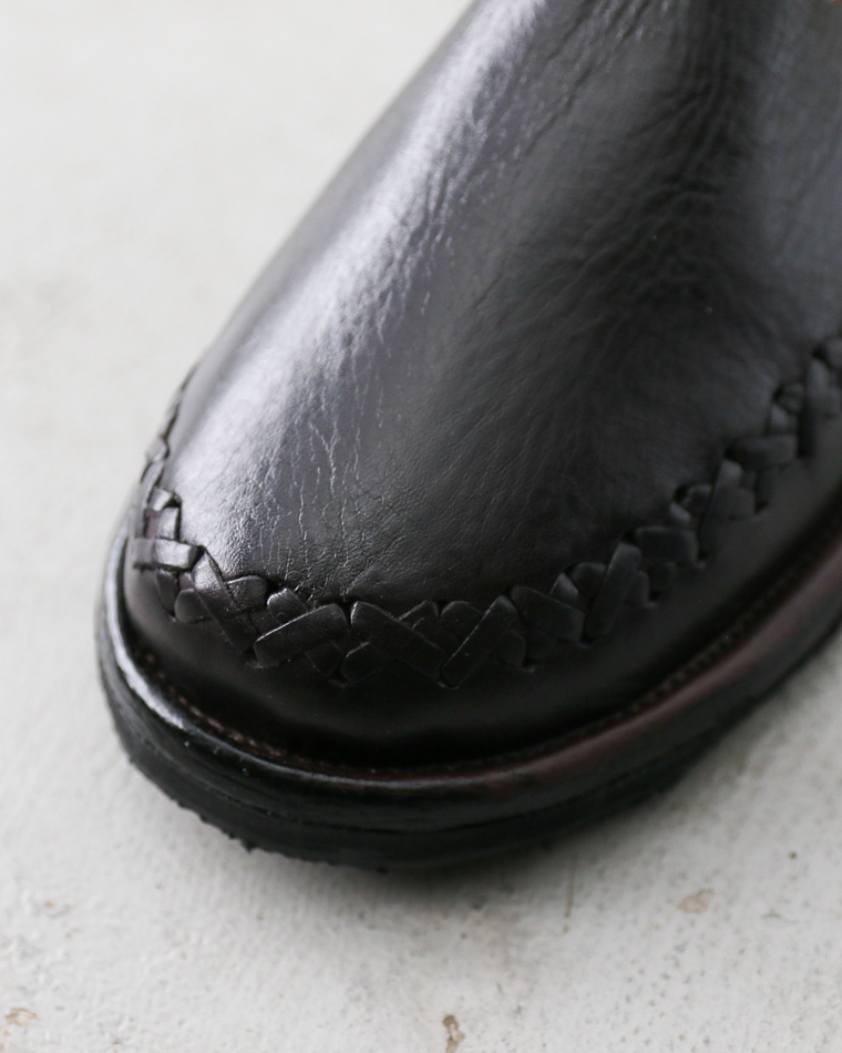 MANO DE SUENOS Leather Sandal QGUA