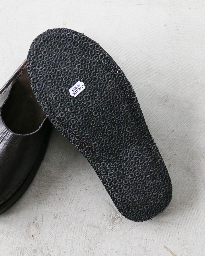 MANO DE SUENOS Leather Sandal QGUA