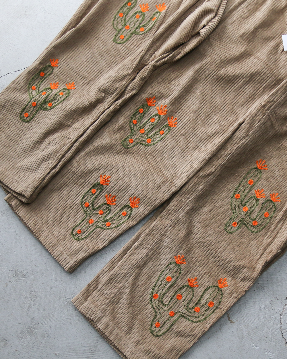 Mr.OLDMAN × JAWANDI ジャワンディ Cactus Embroidery Corduroy Santai Pants