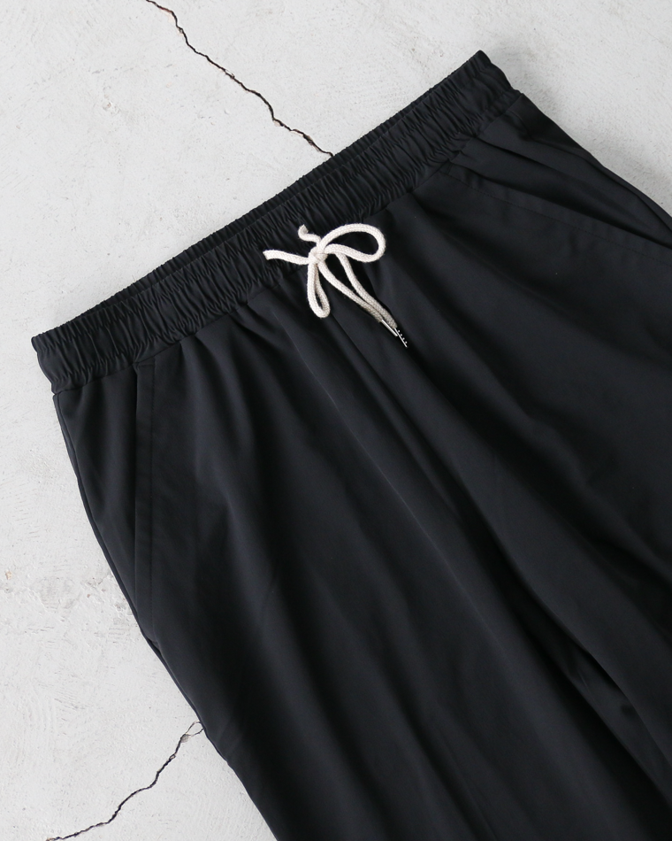 DELICIOUS Urban Easy Slacks Black
