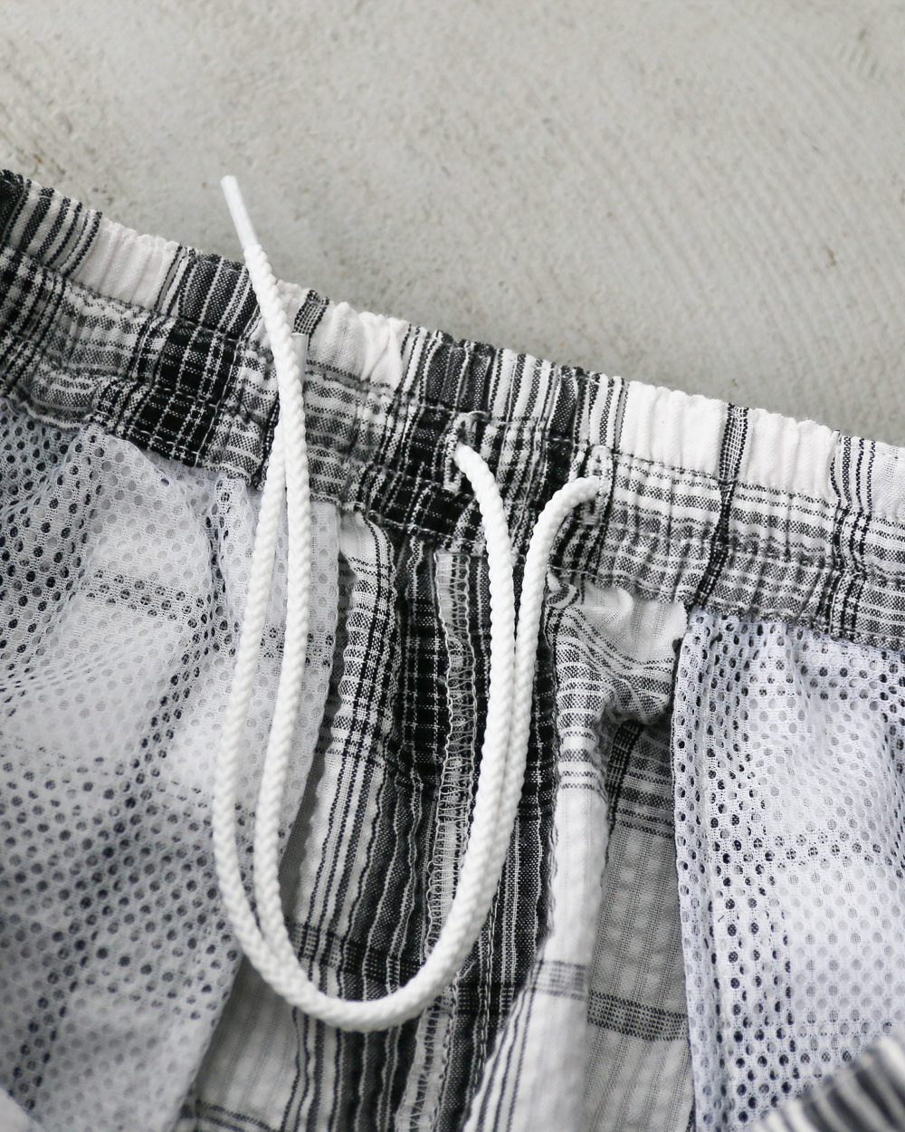 BURLAP OUTFITTER SEERSUCKER PLAID TRACK SHORT White×Black