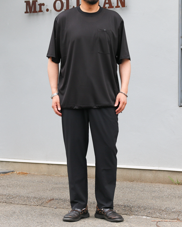 BURLAP OUTFITTER MESH POCKET TEE Black