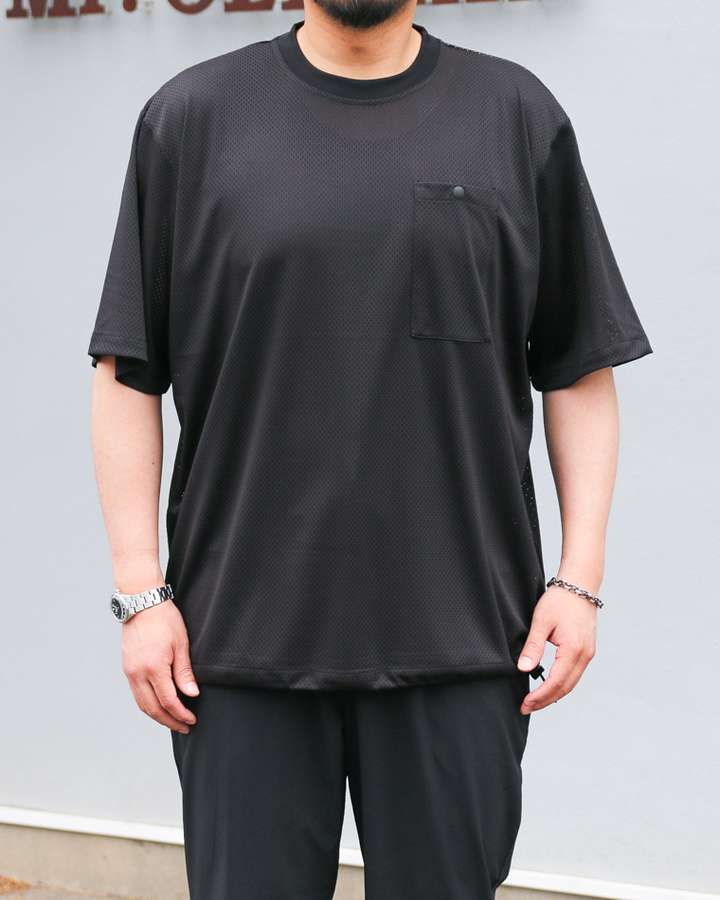 BURLAP OUTFITTER MESH POCKET TEE Black