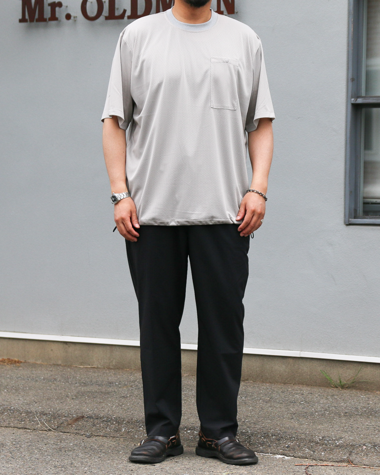 BURLAP OUTFITTER MESH POCKET TEE Ash