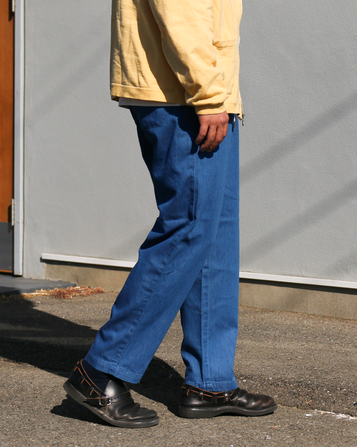 DELICIOUS デリシャス Light Denim Easy Pants Blue