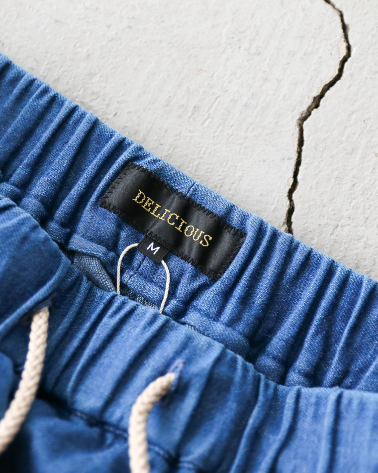 DELICIOUS デリシャス Light Denim Easy Pants Blue