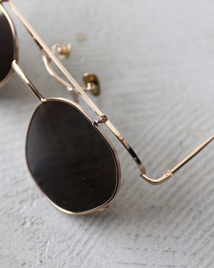OWN EYEWEAR オウンアイウェア 