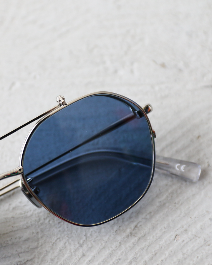 OWN EYEWEAR オウンアイウェア 