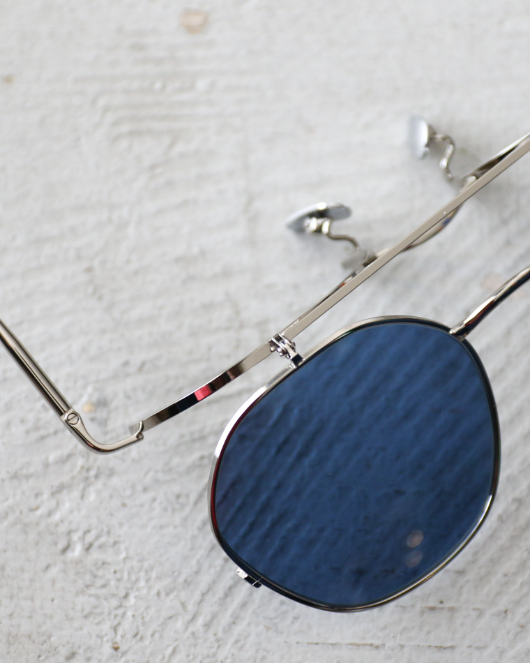 OWN EYEWEAR オウンアイウェア 