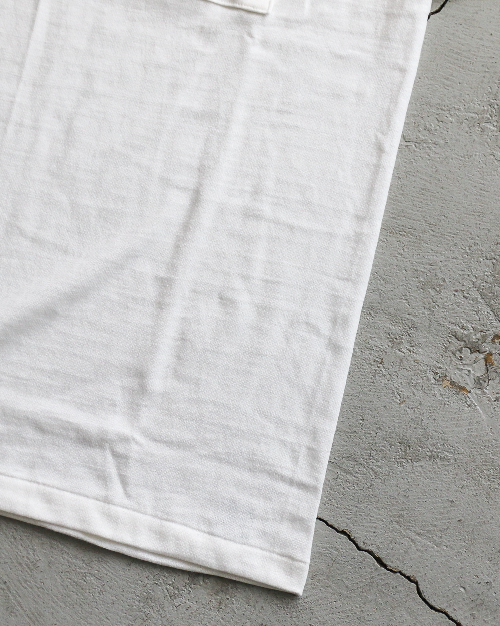 WAREHOUSE Lot 4601 SOLID POCKET T White