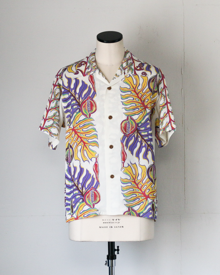 SUN SURF SS39622 RAYON HAWAIIAN SHIRT “MONSTERA BORDER”