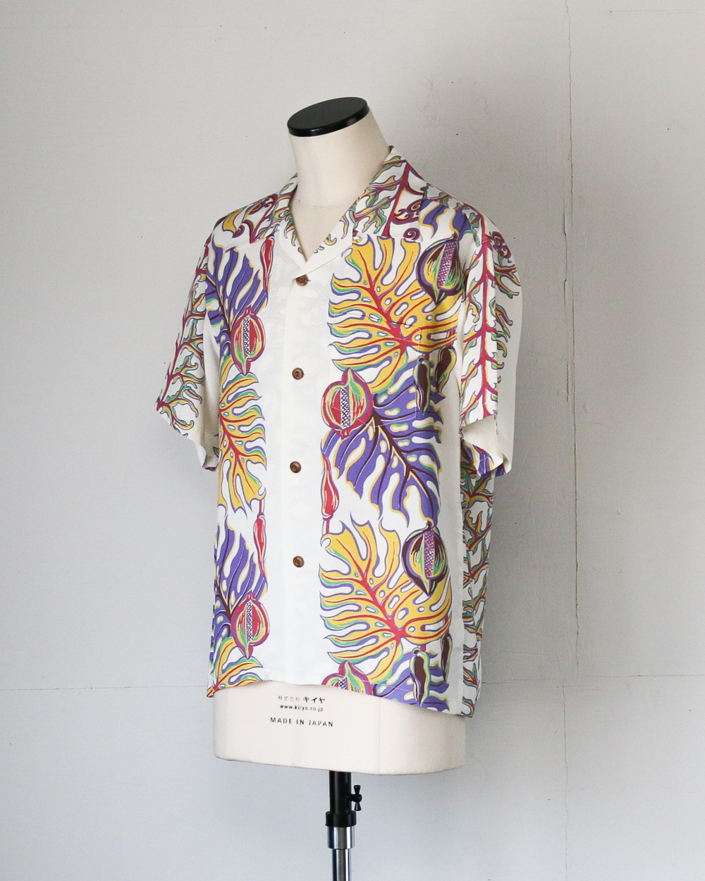 SUN SURF SS39622 RAYON HAWAIIAN SHIRT “MONSTERA BORDER”