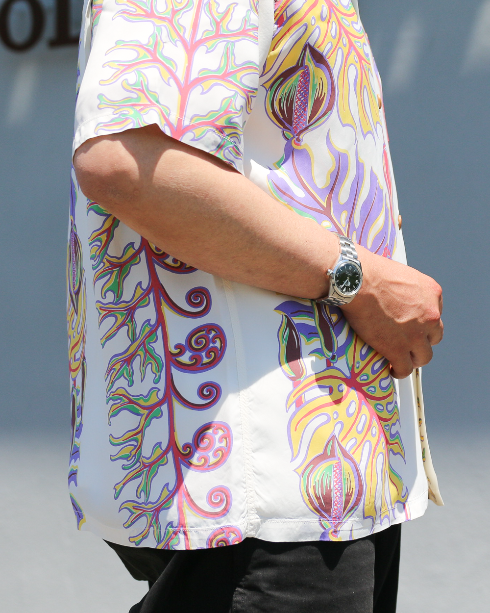 SUN SURF SS39622 RAYON HAWAIIAN SHIRT “MONSTERA BORDER”