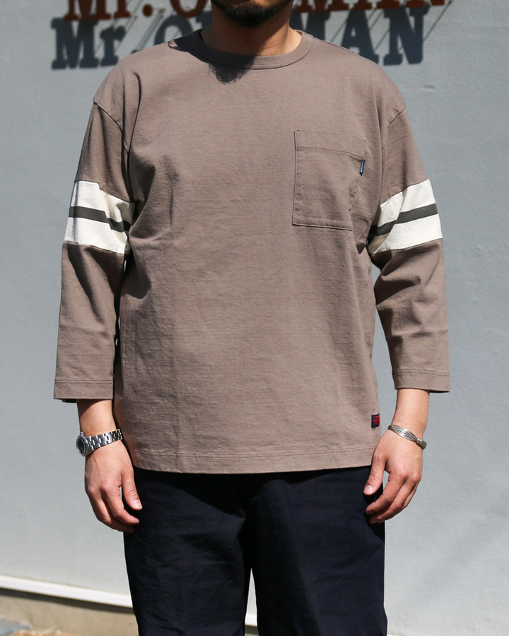 TURN ME ON 3/4 Sleeve Football Tee Greige