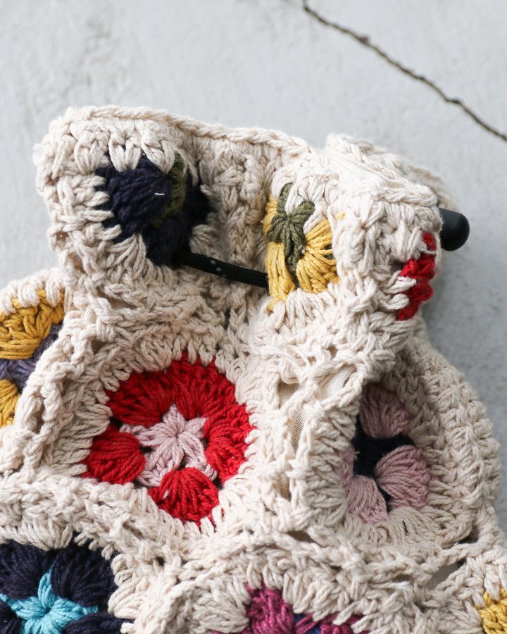 MacMahon Knitting Mills Pochette-Chain Flower White