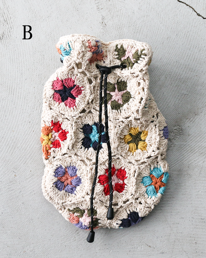 MacMahon Knitting Mills Pochette-Chain Flower White
