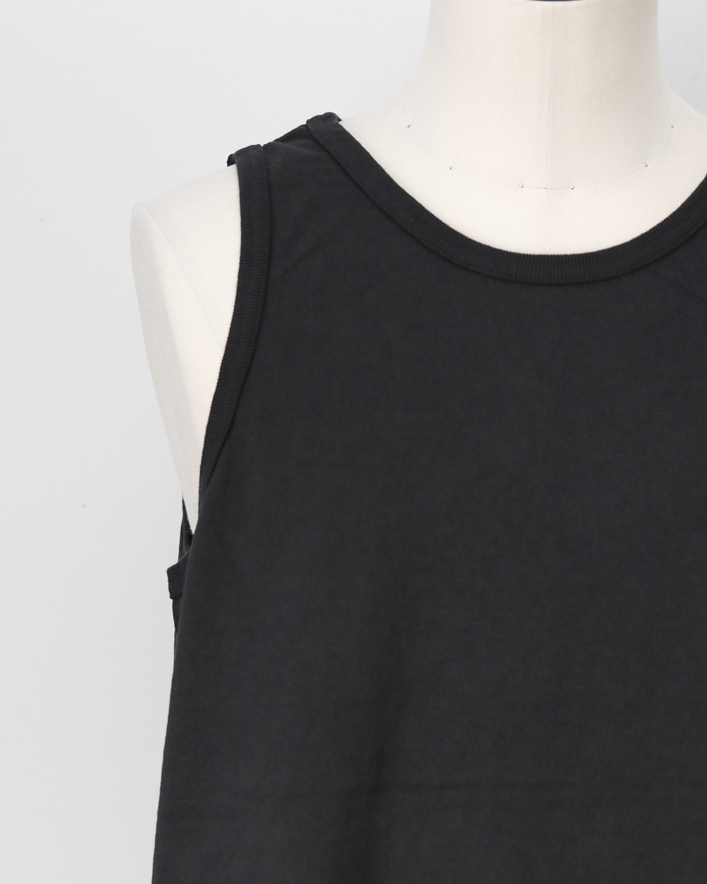 WALLA WALLA SPORT SOLID TANK TOP Used Black