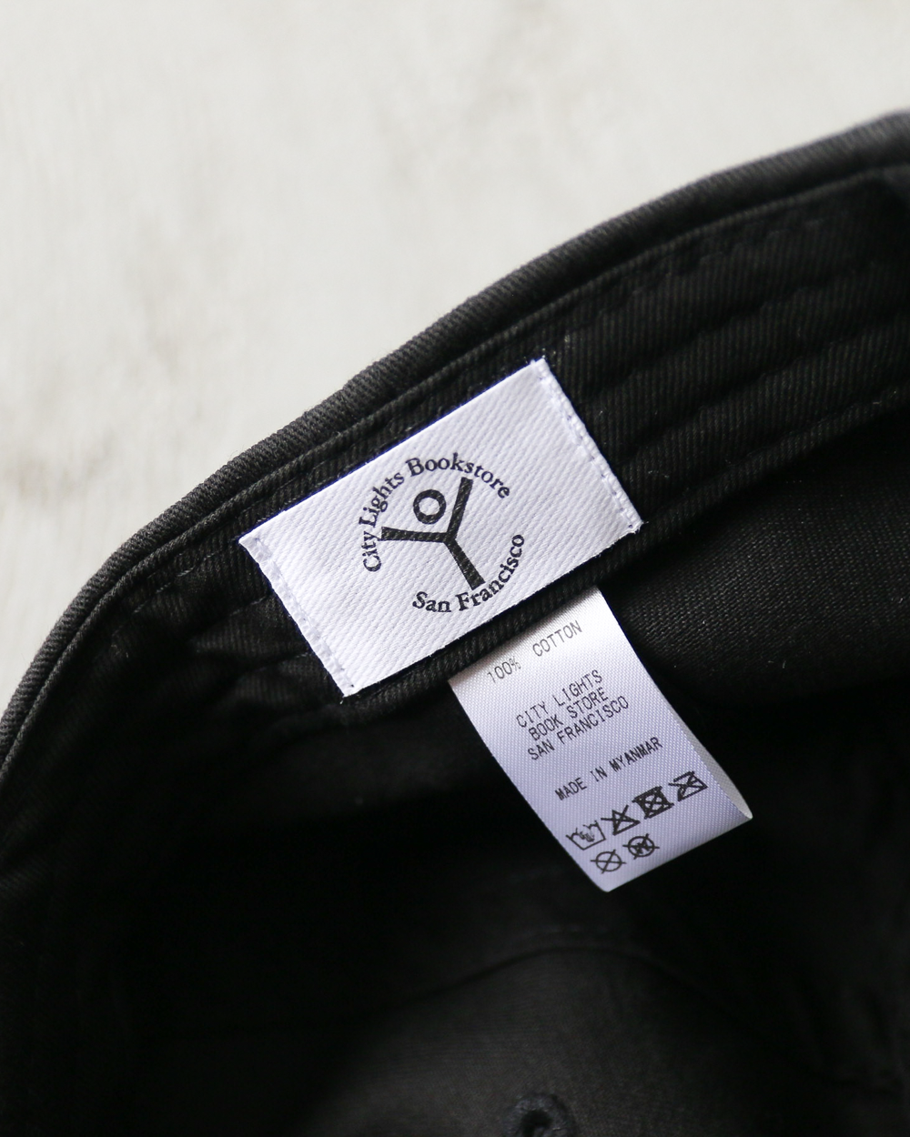 City Lights Bookstore シティライツブックストア HOWL Logo Cap Black