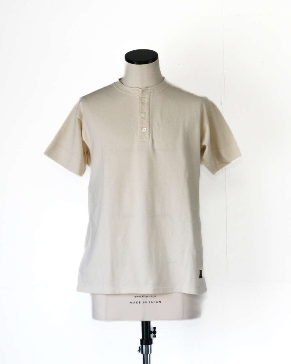TROPHY CLOTHING TR26SS-209 Utility Mil Henley S/S Tee Natural