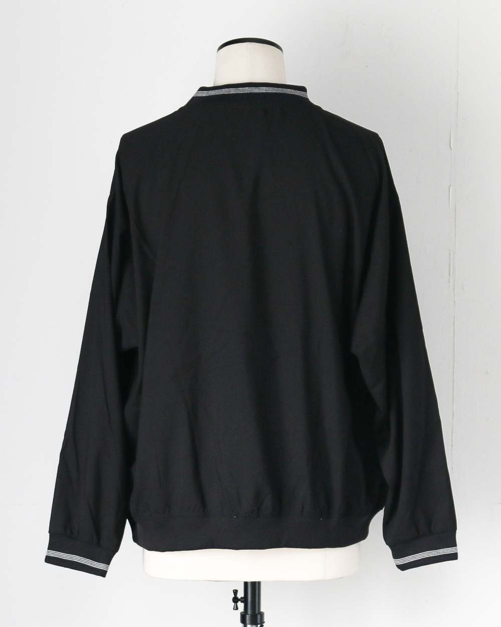 AKWA アクワ Microfiber Windshirt Cross Neck Pullover Black