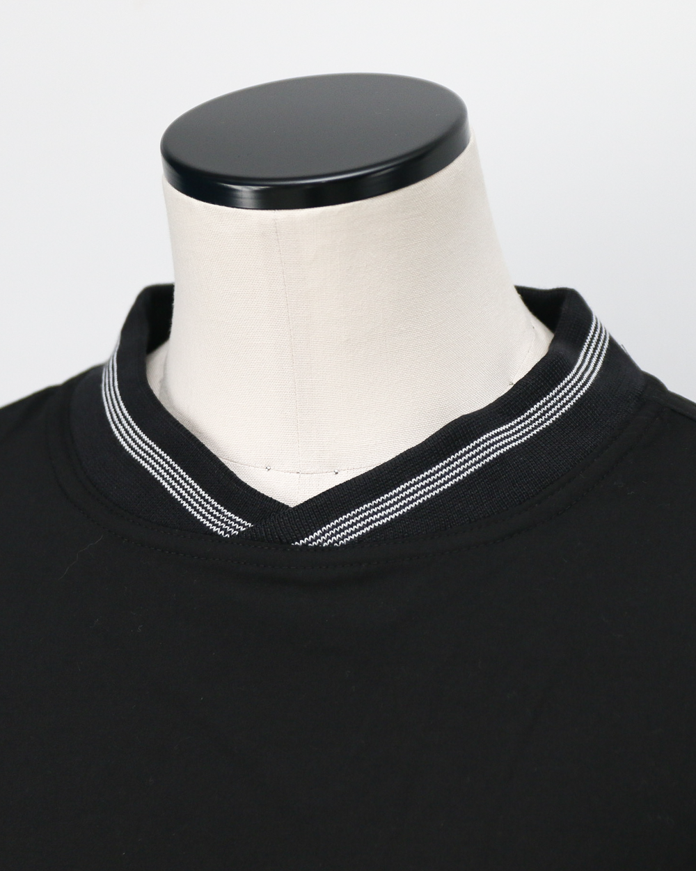 AKWA アクワ Microfiber Windshirt Cross Neck Pullover Black