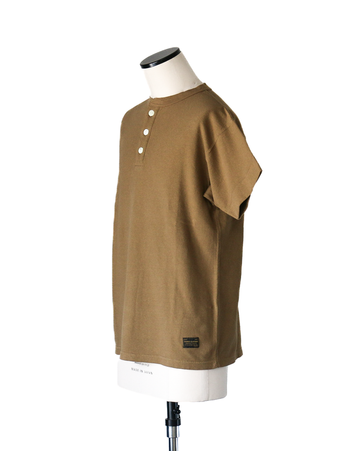 TROPHY CLOTHING TR26SS-209 Utility Mil Henley S/S Tee Coyote