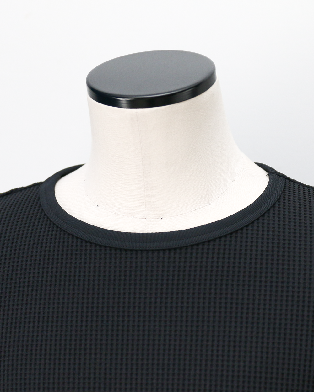 TURN ME ON Waffle Thermal Tee Black