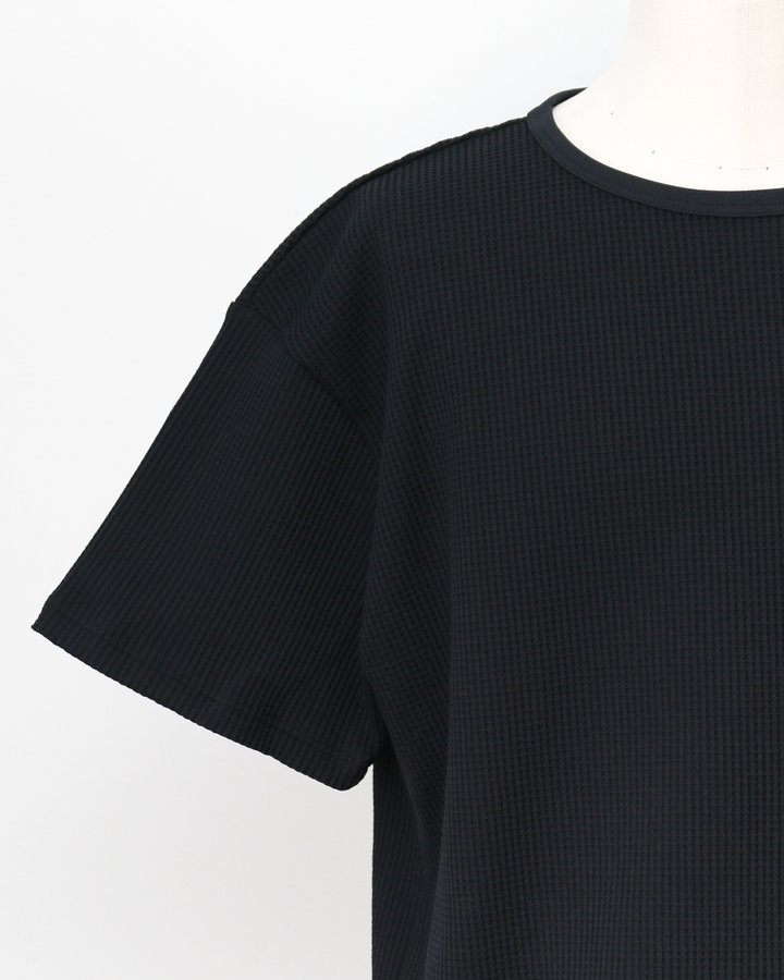 TURN ME ON Waffle Thermal Tee Black