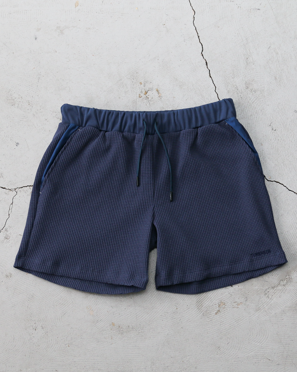 TURN ME ON Waffle Thermal Easy Shorts Smoke Blue