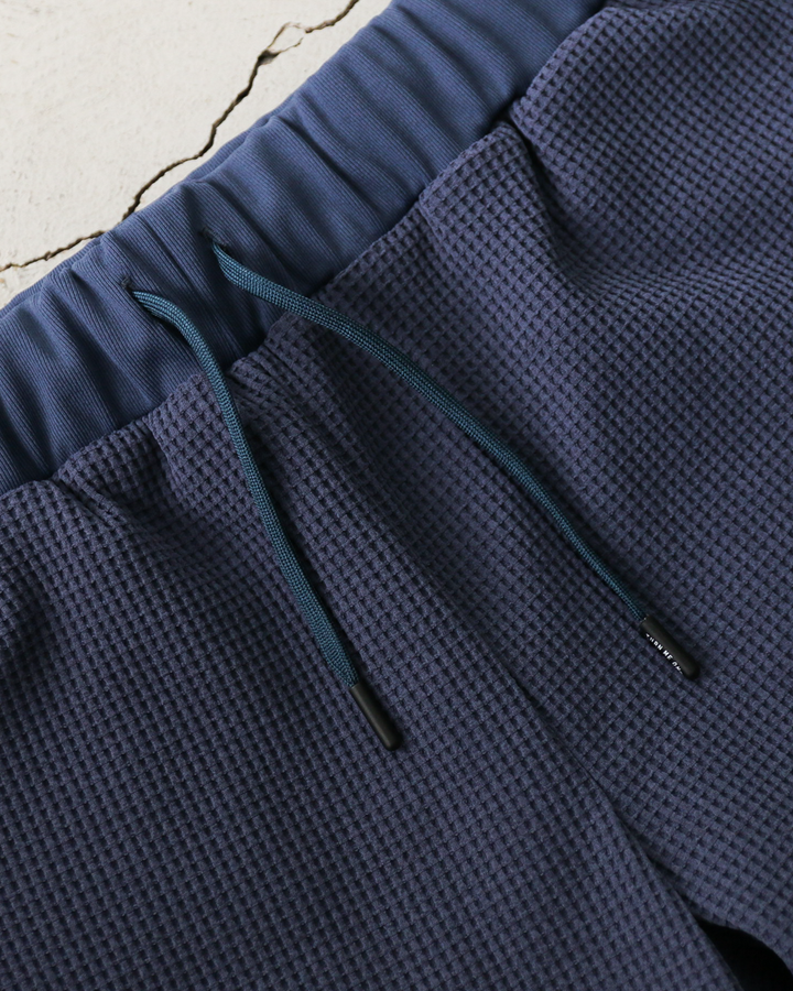 TURN ME ON Waffle Thermal Easy Shorts Smoke Blue
