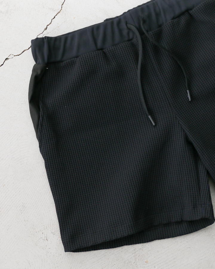 TURN ME ON Waffle Thermal Easy Shorts Black
