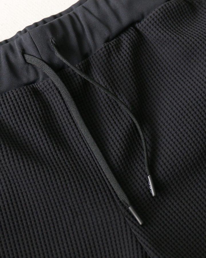 TURN ME ON Waffle Thermal Easy Shorts Black