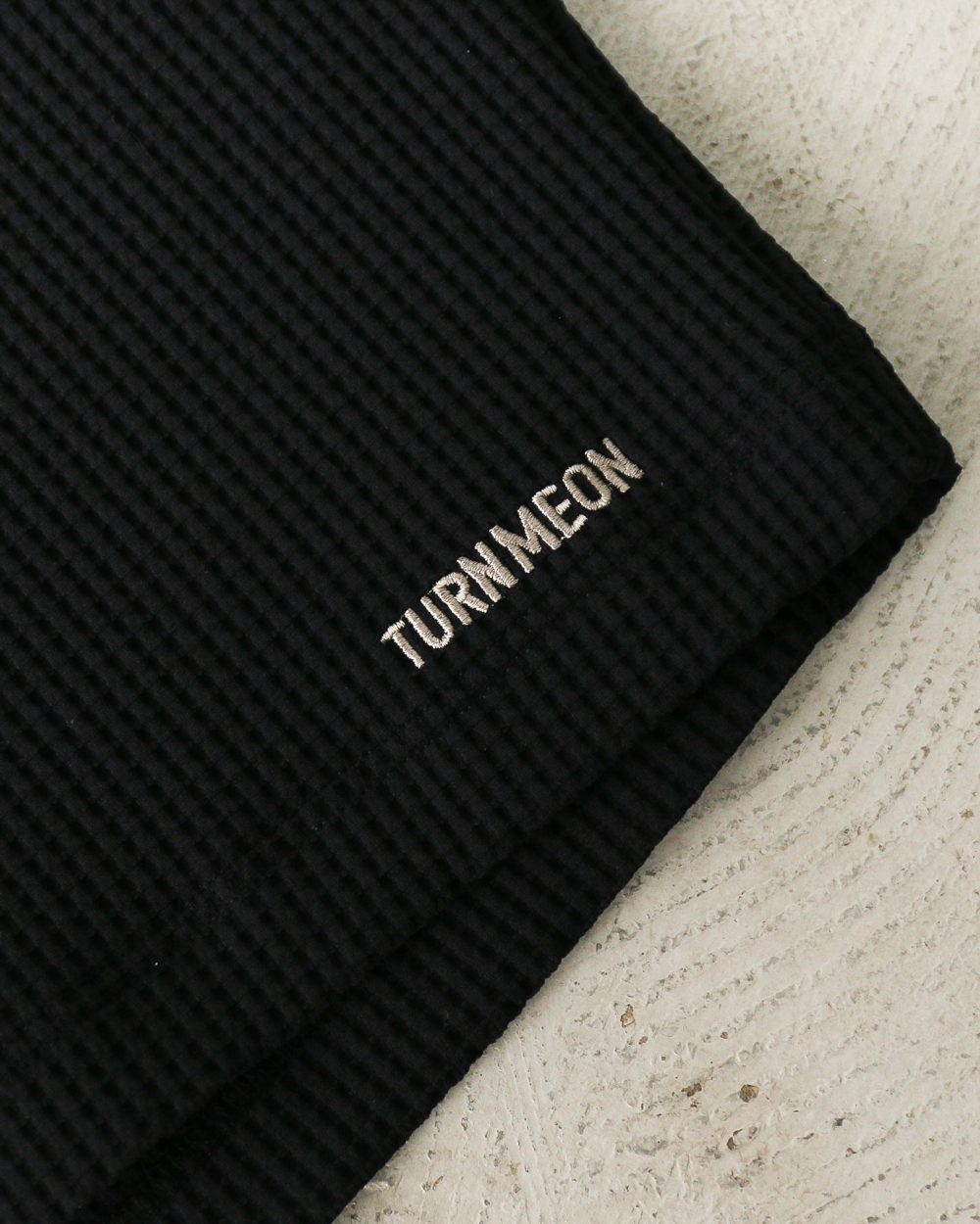TURN ME ON Waffle Thermal Easy Shorts Black