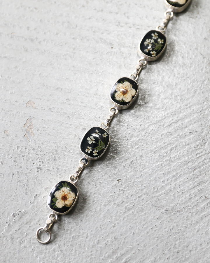 GUSTAVO FLOWER CHAIN BRACELET