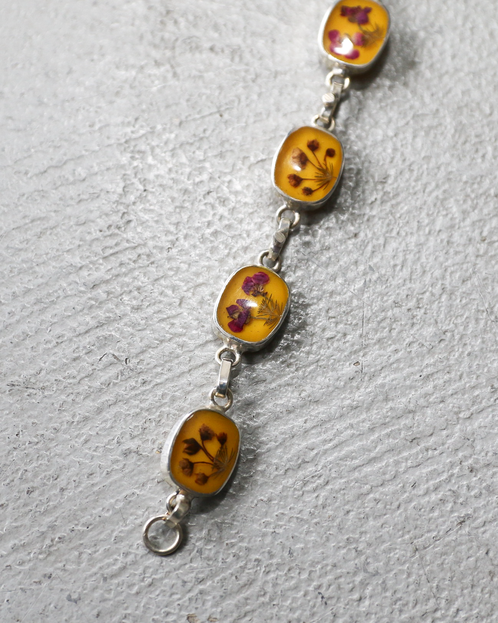 GUSTAVO FLOWER CHAIN BRACELET