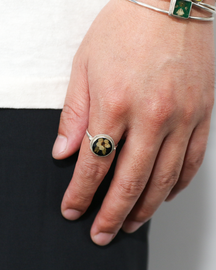 GUSTAVO FLOWER WREATH RING