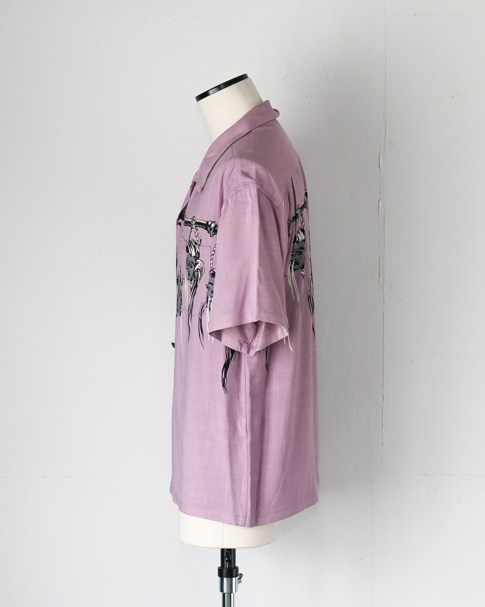 STAR OF HOLLYWOOD SH39705 / HOPSACK RAYON OPEN SHIRT “SHRUNKEN HEAD” Purple