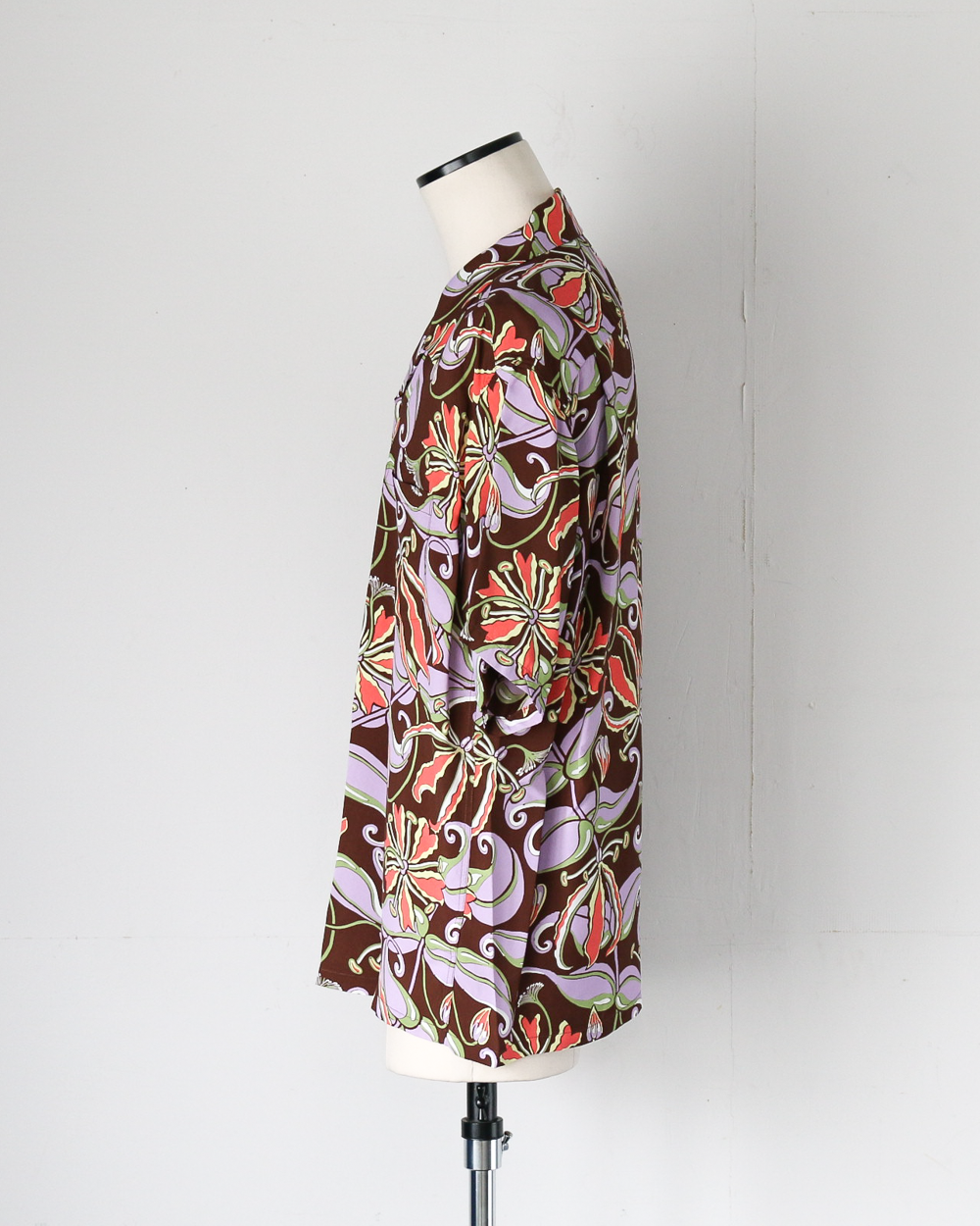 SUN SURF SS39619 / RAYON HAWAIIAN SHIRT “SPIDER LILY” Brown