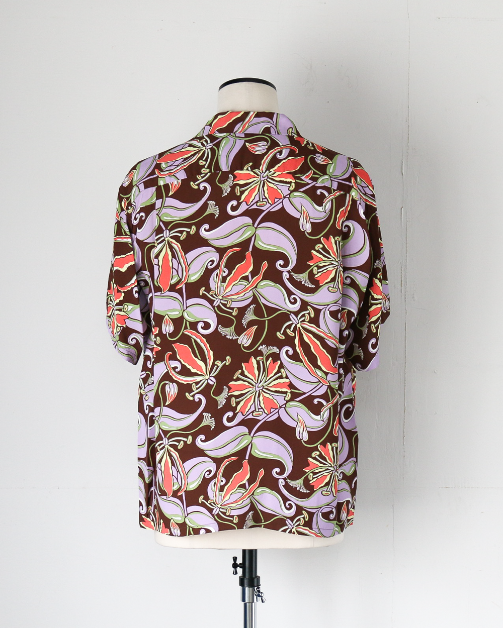 SUN SURF SS39619 / RAYON HAWAIIAN SHIRT “SPIDER LILY” Brown