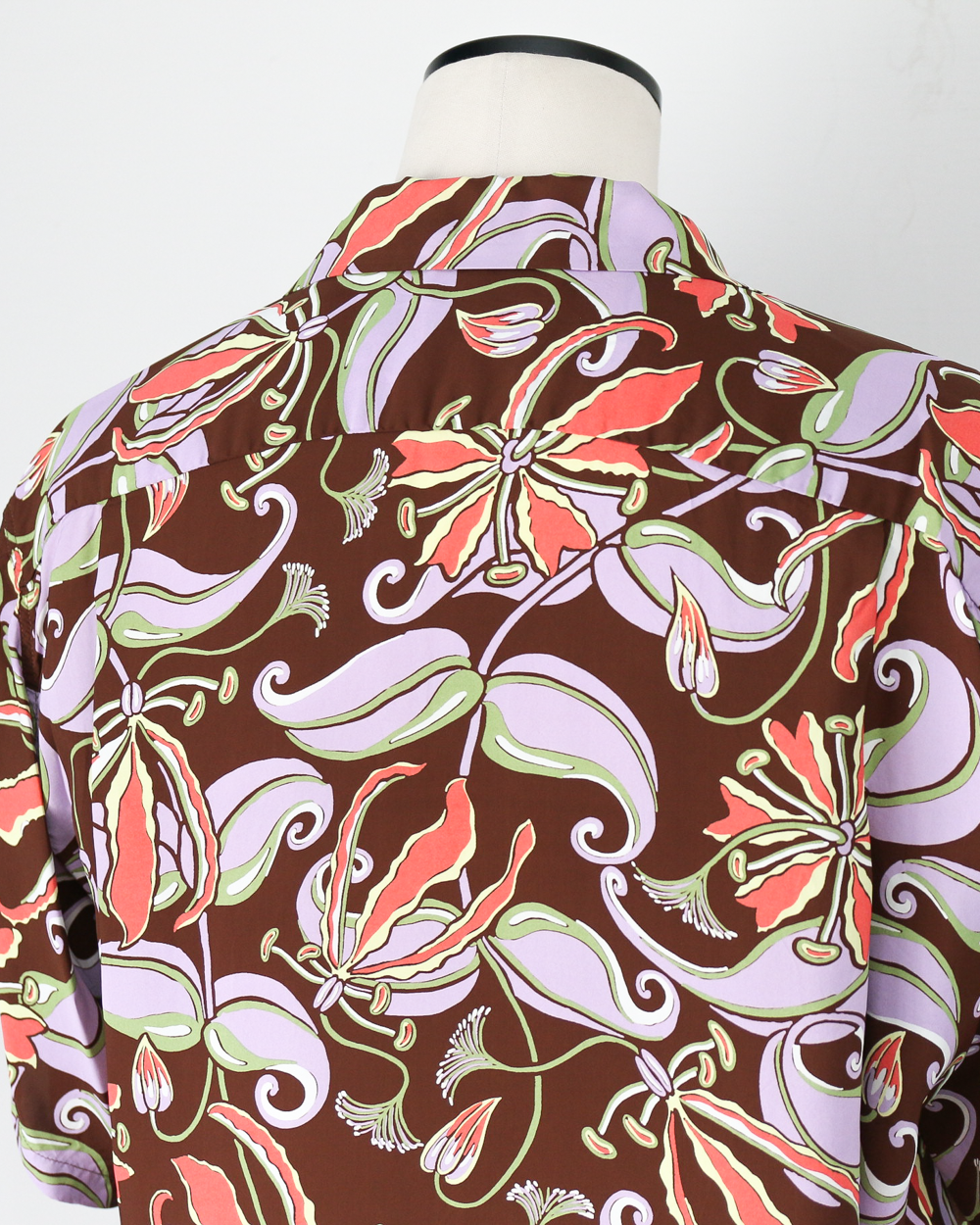 SUN SURF SS39619 / RAYON HAWAIIAN SHIRT “SPIDER LILY” Brown